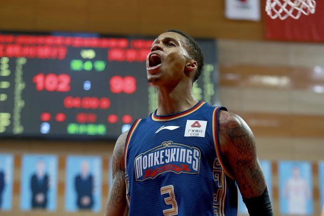 博尔达拉斯：乌切伤情令人心痛，球队仍需引援补强